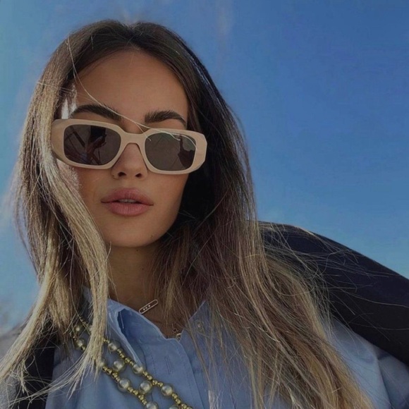 PRADA Symbole Rectangular Women's Sunglasses, PR 17WS - Picture 9 of 10